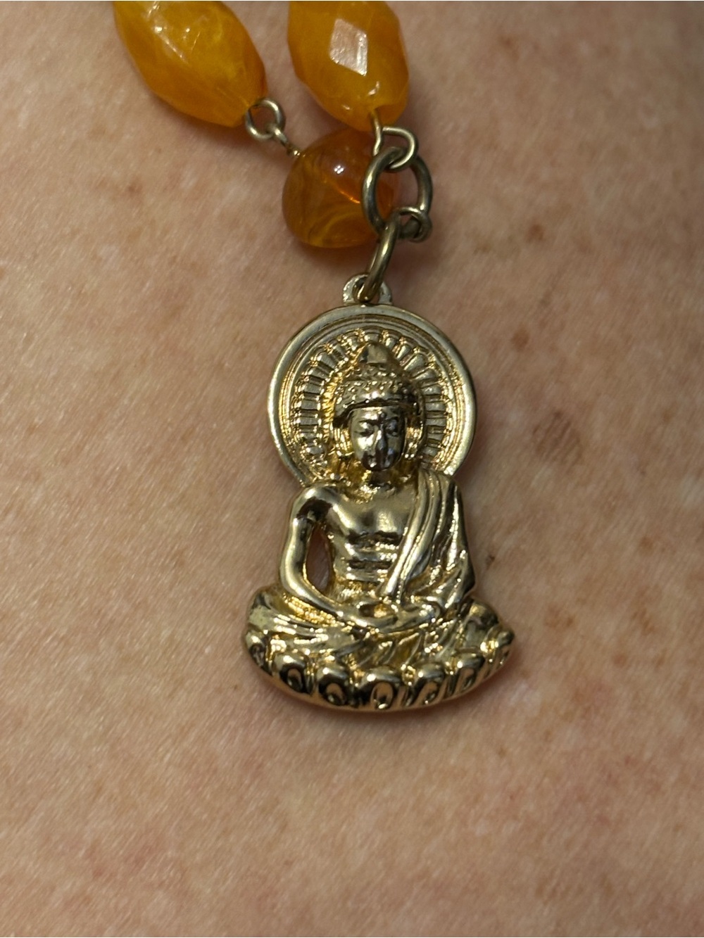 💎 Gold Buddha Pendant Necklace